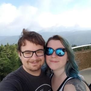 Meet your Posher, Mia